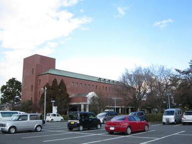 越谷市立図書館