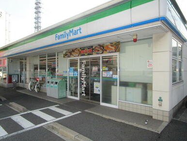 ファミリーマート小倉ＴＥＸＡＳ店