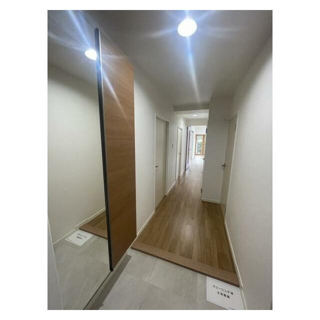 「廊下」シューズボックス付きです。