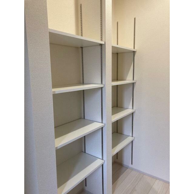 ものが多い人にとって収納力はやっぱり大事なチェックポイント（2号棟）