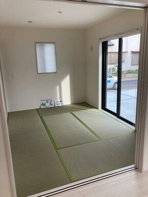 温かみを感じる畳の空間、インテリアに＋αのテイストを加えてアイデア無限大（1号棟）