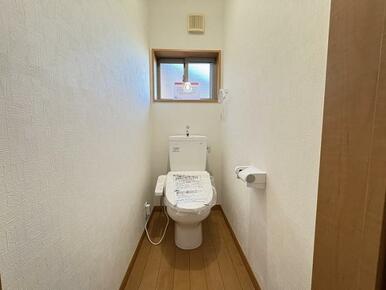 2階　トイレ交換済み