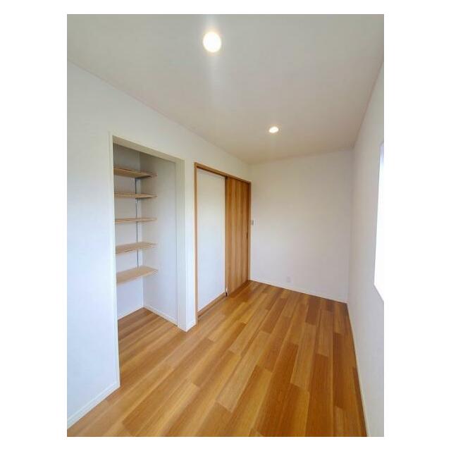 2階西側納戸約4帖