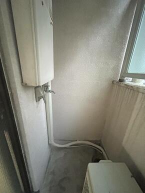 ベランダ洗濯機置場