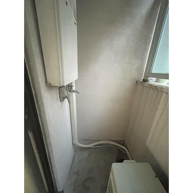 ベランダ洗濯機置場