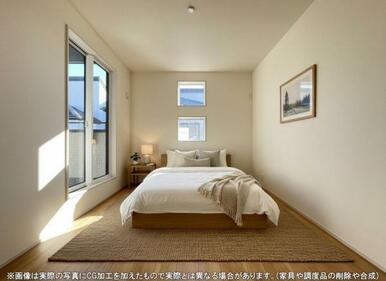 お部屋からバルコニーに出られるので洗濯物や布団などをすぐ干せ取込みも楽にできます！