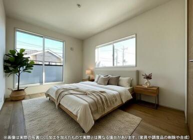 お部屋からバルコニーに出られるので洗濯物や布団などをすぐ干せ取込みも楽にできます！