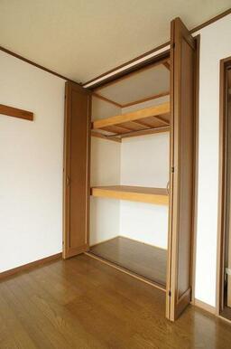 収納はクローゼット仕様のため整理整頓が捗ります