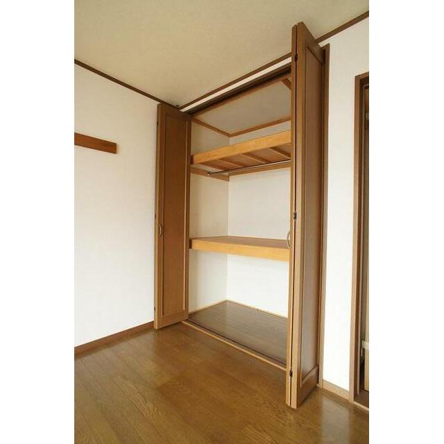 収納はクローゼット仕様のため整理整頓が捗ります