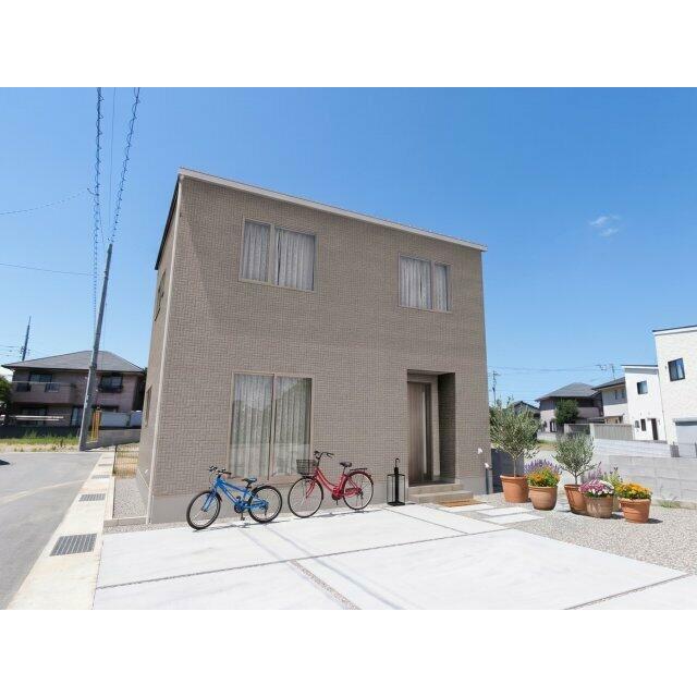 間取りは4LDKとプライベートスペースを確保しつつ、家族団らんもできる住まいです♪※完成予想図
