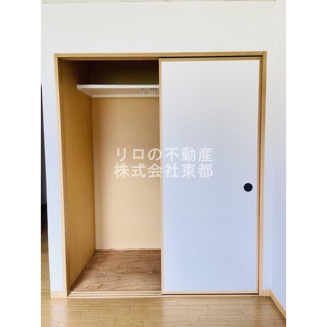 奥行のある収納付です！増えがちな荷物をもスッキリ収納できます☆