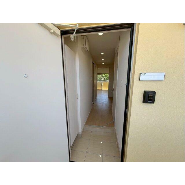 ※302号室の室内写真を掲載しております。