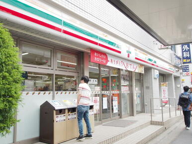 セブンイレブン川崎登戸駅前店