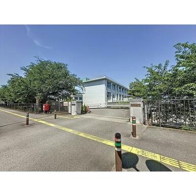座間市立　座間中学校