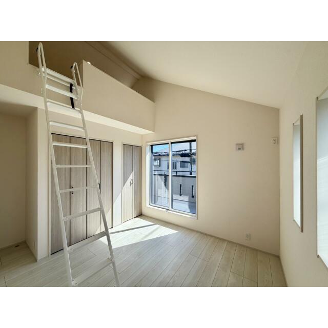 【1号棟】洋室6.6帖（10月上旬撮影）