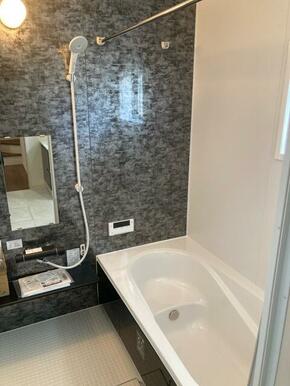 お風呂で疲れを洗い落として心地よく1日終了（7号棟）