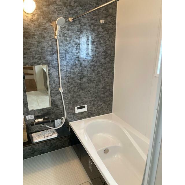 お風呂で疲れを洗い落として心地よく1日終了（7号棟）