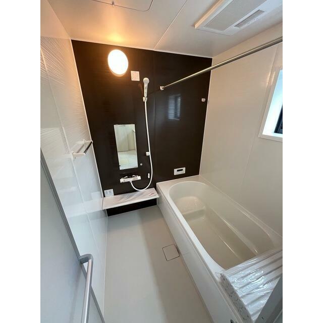 お風呂で疲れを洗い落として心地よく1日終了（3号棟）