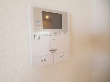 安心のＴＶモニターホン完備です