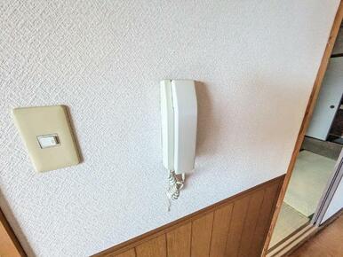 インターホン