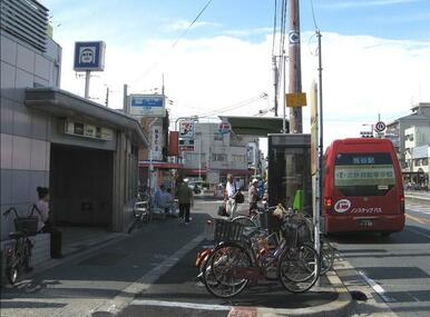 大阪メトロ千日前線　小路駅まで約１，１７０ｍ（徒歩１５分）です。