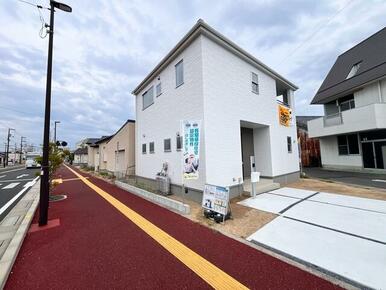 毎日がもっと特別になる場所（1号棟）