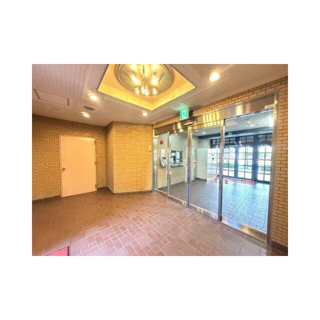 落ち着いたエントランスです