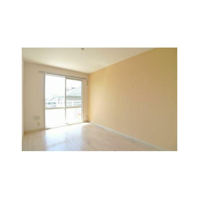 南に面し明るい洋室　アクセントクロスでオシャレ度ＵＰ♪