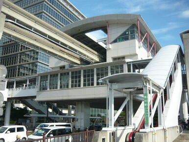 沖縄都市モノレール　壷川駅