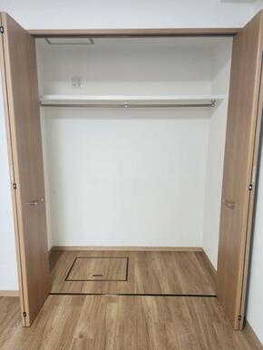 北西側洋室のクローゼット