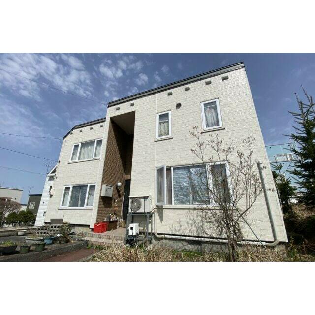 白を基調としたスタイリッシュな外観です。