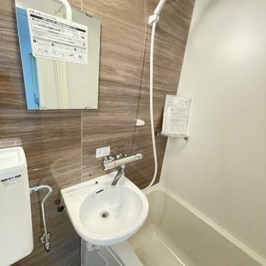 3点ユニットです