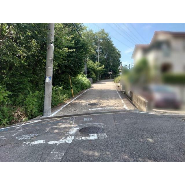 北東側道路