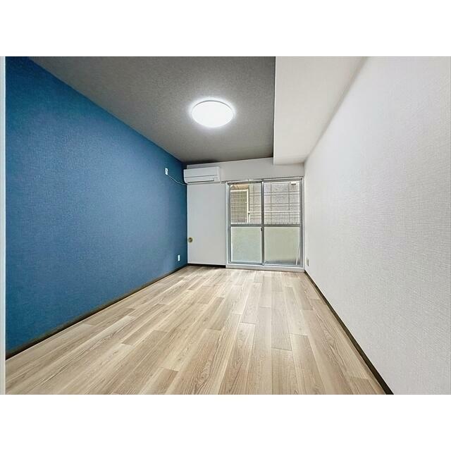 アクセントクロスがシックです