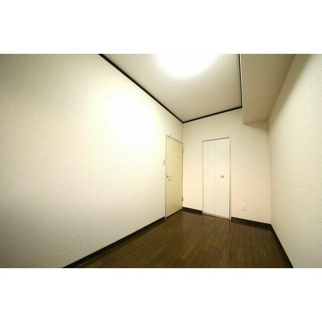 きれいな洋室です