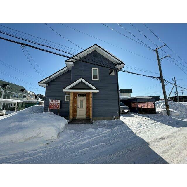 〇北東側前面道路８．００ｍ！１２．３ｍ、北西側前面道路８．００ｍ！１３．８ｍに面した角地！角地なの