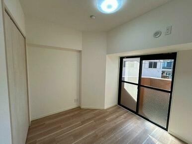 北西側の部屋約５帖