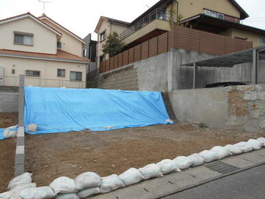 東北面道路より敷地状況（Ａ区画）