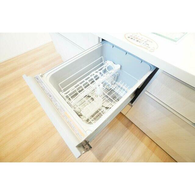 面倒な食器洗いもお任せ♪入居後すぐにお使いいただけます。※類似物件の参考画像です。