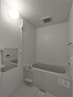 ２４時間換気システムを採用した清潔な浴室です。