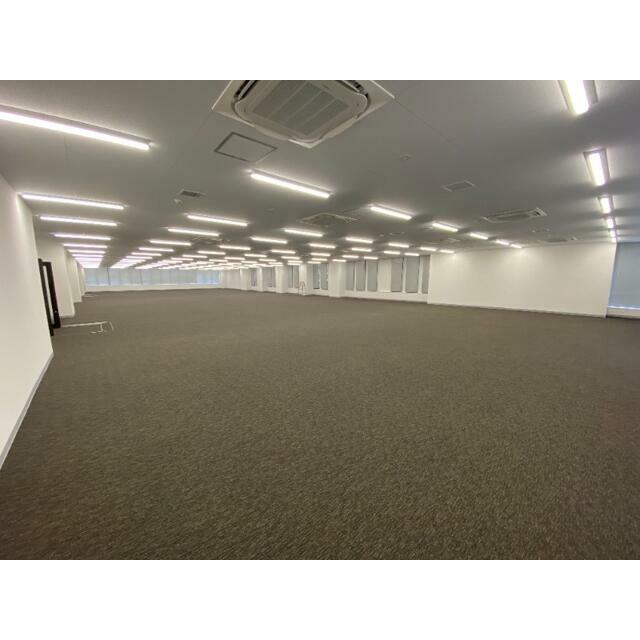 貸室内