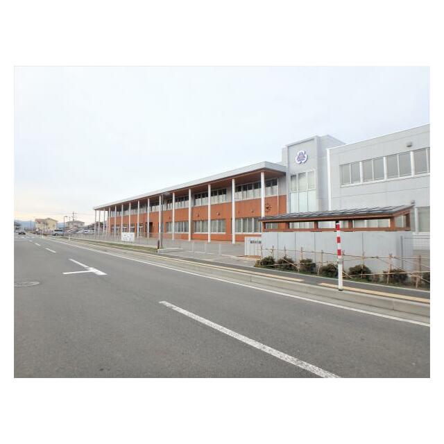 朝暘第四小学校まで徒歩約１０分