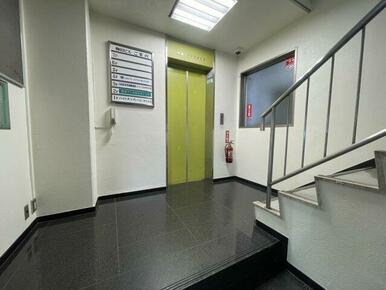 1Fエントランス