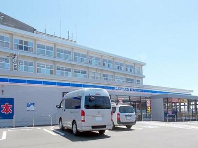 ローソン 立山町役場店