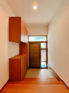 「玄関」靴箱、新品交換済み