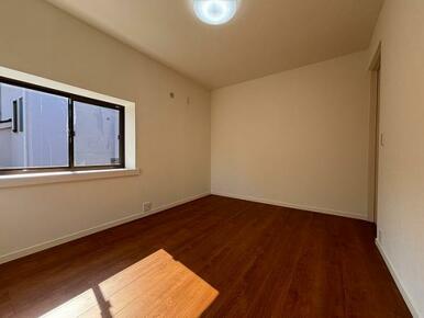 洋室東側約6帖　別角度