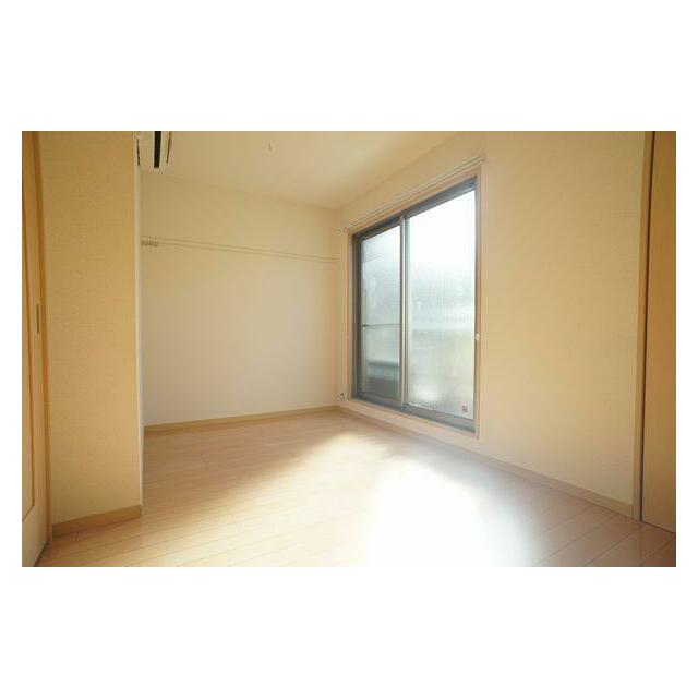 エアコン付６．２帖洋室♪