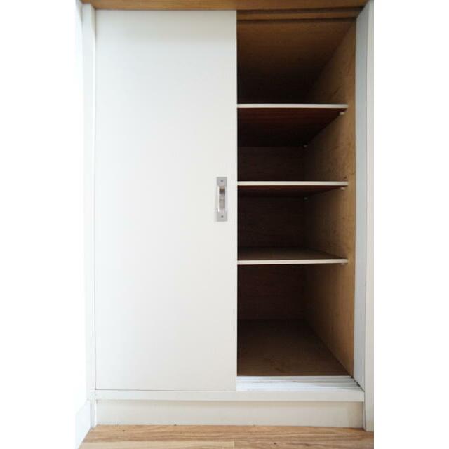 玄関には下駄箱があるので、いつでもスッキリ片付きます！