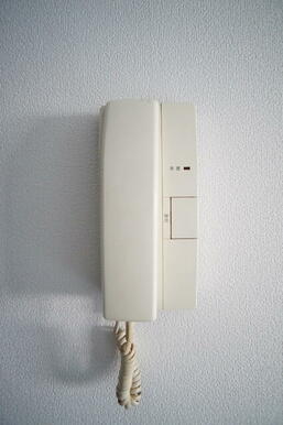 快適な暮らしを守るインターホン付きで安心です☆