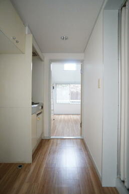 すっきりした明るい玄関です♪